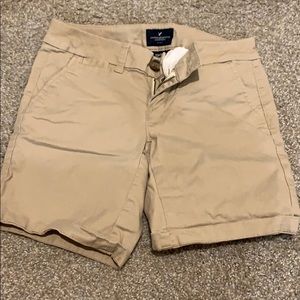 NWOT NEVER WORN American Eagle khaki shorts